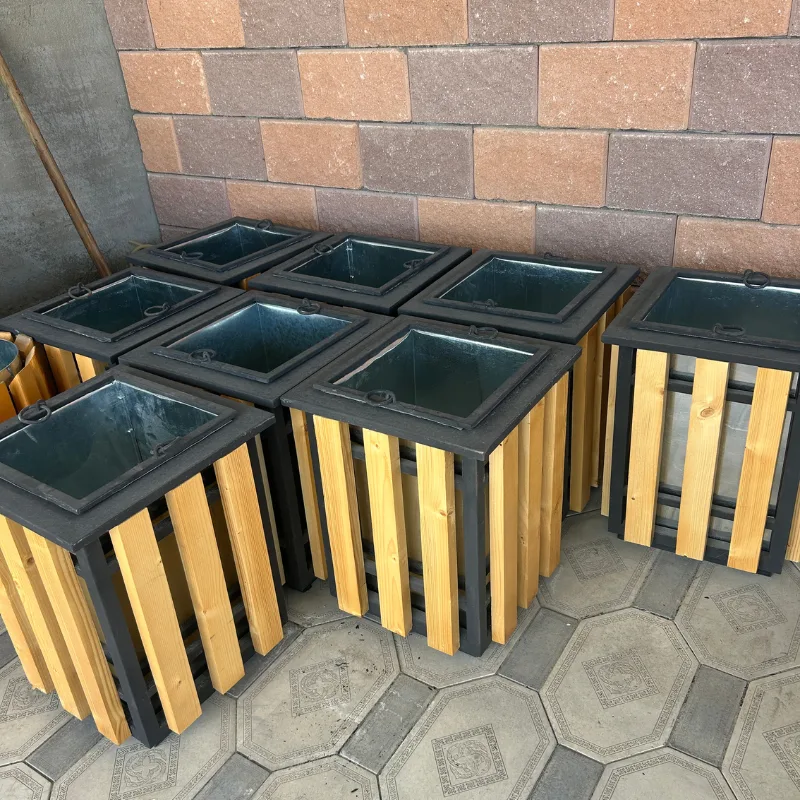 Աղբաման փայտե երեսպատմամբ