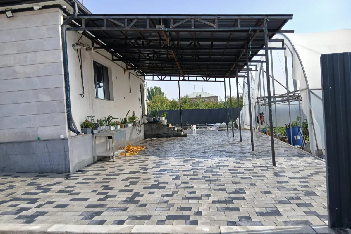 Առանձնատուն